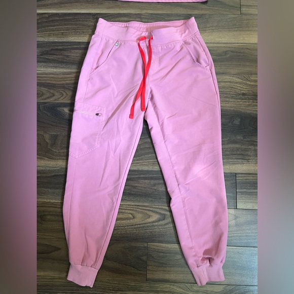 FIGS SCRUBS - 4 COLOURS - Picture 6 of 8